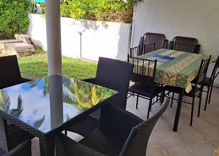 Peaceful And Private Villa